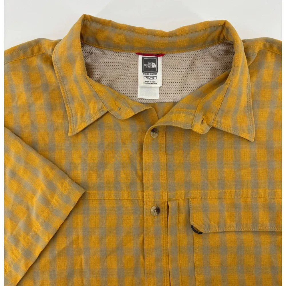 The North Face Short Sleeve Button Down Shirt Men's XXL Gold Plaid Hiking